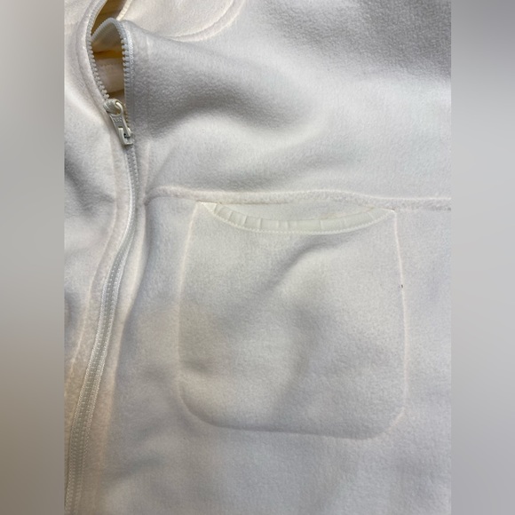 Old Navy full zip vest. Size 4X. New without tags. - Picture 7 of 11